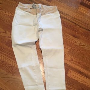 White maternity jeans